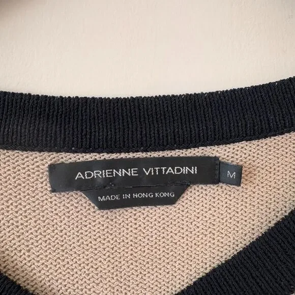 Adrienne Vittadini Black and Beige Knit Sweater Size Medium - Picture 8 of 9